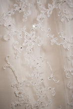 Load image into Gallery viewer, Sottero and Midgley &#39;Suzette&#39; size 10 used wedding dress close up of fabric
