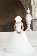 Load image into Gallery viewer, Theia &#39;Erin 890013&#39; wedding dress size-04 PREOWNED
