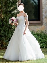Load image into Gallery viewer, Elizabeth Lee Briadal &#39;Florence style&#39; wedding dress size-04 PREOWNED
