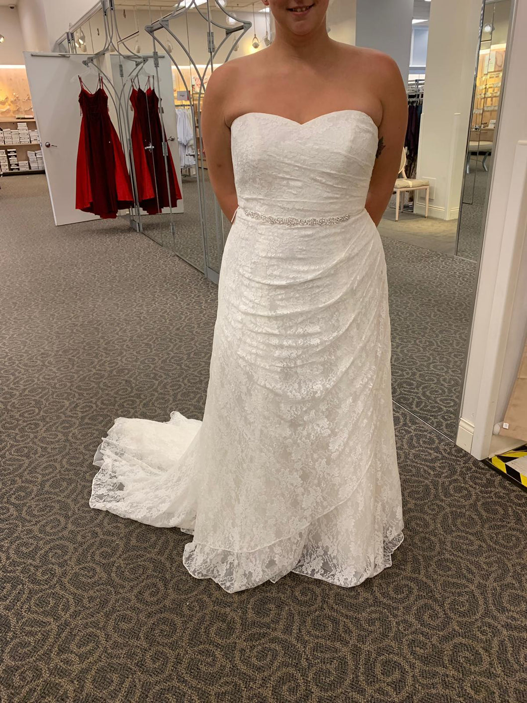 David's Bridal '13030094' wedding dress size-16W NEW