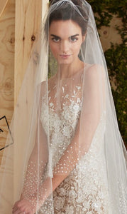 Carolina Herrera 'Addison' size 6 used wedding dress front view on model