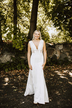 Load image into Gallery viewer, Georgia Young &#39;Madison&#39; wedding dress size-06 PREOWNED
