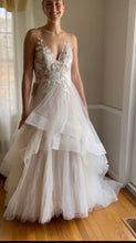 Load image into Gallery viewer, Wtoo &#39;Valera&#39; wedding dress size-12 NEW

