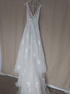 Maggie Sottero 'Meryl Lynette' size 0 used wedding dress back view on hanger