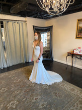 Load image into Gallery viewer, Jenny Yoo &#39;Tana&#39; wedding dress size-02 NEW
