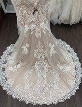 Load image into Gallery viewer, Madison James &#39;MJ420-AIN-20&#39; wedding dress size-12 NEW
