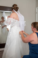 Load image into Gallery viewer, Sophia Tolli &#39;Y12243&#39; wedding dress size-10 PREOWNED
