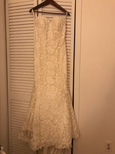 Modern Trousseau 'Lace strapless' wedding dress size-04 PREOWNED