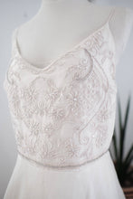 Load image into Gallery viewer, Silviyana &#39;Serena&#39; wedding dress size-06 PREOWNED
