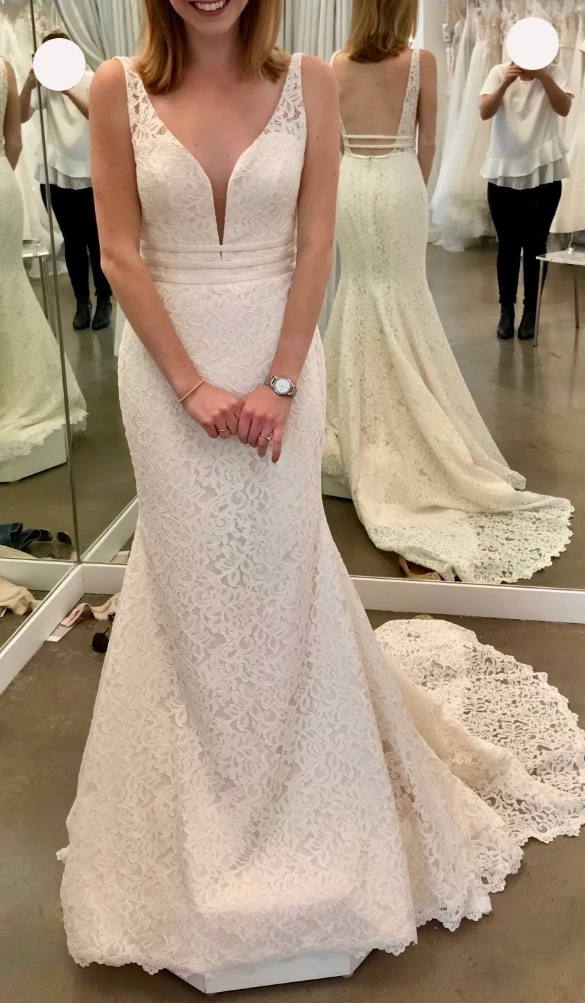 Mikaella '2154' wedding dress size-00 NEW