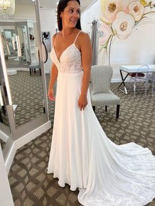 Essense of Australia 'Style D3408' wedding dress size-06 NEW