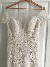 Load image into Gallery viewer, Rosa Clara &#39;Abel&#39; size 12 sample wedding dress front view on hanger
