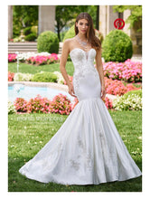 Load image into Gallery viewer, Mon Cheri Bridal &#39;Calliope&#39; size 6 sample wedding dress front view on model
