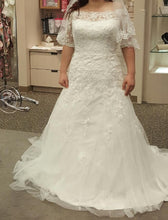 Load image into Gallery viewer, Jewel &#39;WG3734&#39; wedding dress size-12 NEW
