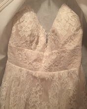 Load image into Gallery viewer, Lea Ann Belter &#39;Luna&#39; size 14 new wedding dress front view close up
