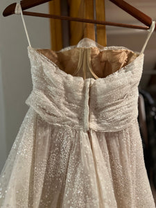 BERTA '106-21' wedding dress size-02 PREOWNED