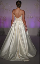 Load image into Gallery viewer, Jim Hjelm #1061 Wedding Dress - Jim Hjelm - Nearly Newlywed Bridal Boutique - 3
