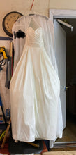 Load image into Gallery viewer, Sophia &amp; Camilla &#39;9503TAZ&#39; wedding dress size-04 NEW
