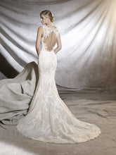 Load image into Gallery viewer, Pronovias &#39;Orlara&#39; size 2 used wedding dress back view on model
