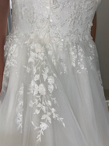 Martina Liana 'ML1014' wedding dress size-18 NEW