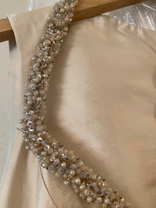 Private New York Designer '8080' wedding dress size-08 PREOWNED