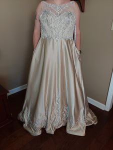 Matthew Christopher '0132634/ Jewel' wedding dress size-18 NEW