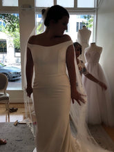 Load image into Gallery viewer, Anne Barge &#39;Blue Willow, Romy, 133220&#39; wedding dress size-08 NEW
