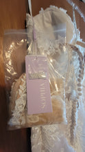 Load image into Gallery viewer, Sophia Tolli &#39;Bronte #Y22064&#39; wedding dress size-08 NEW
