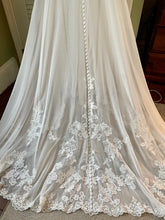 Load image into Gallery viewer, JUSTIN ALEXANDER &#39;88058&#39; wedding dress size-10 NEW
