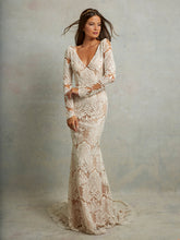 Load image into Gallery viewer, Tara Lauren &#39;The Harlow&#39; wedding dress size-08 SAMPLE
