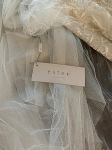 Aria Azria 'Fit & Flare' wedding dress size-04 NEW