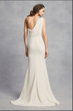 Load image into Gallery viewer, Vera Wang White &#39;One Shoulder Sheath&#39; size 10 new wedding dress back view on model
