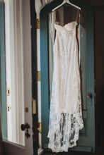 Load image into Gallery viewer, Galia lahav &#39;G305&#39; wedding dress size-06 PREOWNED
