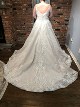 Load image into Gallery viewer, Maggie Sottero &#39;3313&#39; wedding dress size-12 NEW
