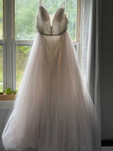 Load image into Gallery viewer, Watters &#39;Willowby by Watters Hera Gown &#39; wedding dress size-14 NEW

