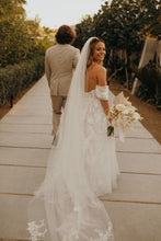 Load image into Gallery viewer, francesca miranda &#39;Loretta Gown&#39; wedding dress size-04 PREOWNED
