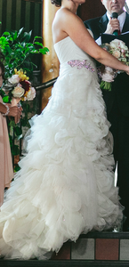 Vera Wang 'Kassia' wedding dress size-08 PREOWNED