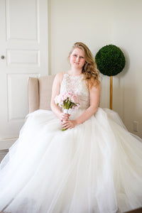 Maggie Sottero 'Lisette-6MC813' wedding dress size-08 PREOWNED