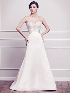 Kenneth Winston '1577' size 12 sample wedding dress front view on model
