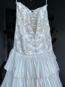 Designer Boutique 'Bellissima Couture Celestina  ' wedding dress size-08 PREOWNED