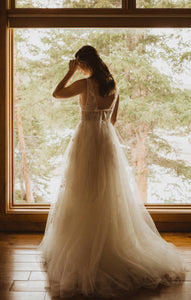 Watters 'Galatea 50704' wedding dress size-02 PREOWNED