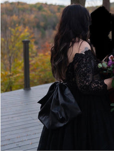 Chotronette 'Noir souffle' wedding dress size-14 PREOWNED