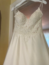 Load image into Gallery viewer, Ella rosa &#39;BE488&#39; wedding dress size-08 NEW

