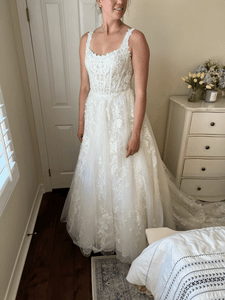 Val Stefani 'D8307 Nathalie' wedding dress size-06 NEW