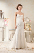 Load image into Gallery viewer, Alfred Angelo &#39;8528&#39; size 8 sample wedding dress front view on model
