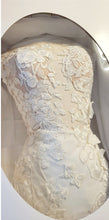 Load image into Gallery viewer, Millanova &#39;MILLA NOVA&#39; wedding dress size-06 PREOWNED
