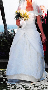 Custom Made 'Custom Design' wedding dress size-08 PREOWNED