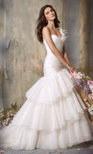 Load image into Gallery viewer, Jim Hjelm Style #8051 - Jim Hjelm - Nearly Newlywed Bridal Boutique - 1
