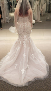 Oleg Cassini 'CWG912' wedding dress size-10 NEW