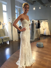 Load image into Gallery viewer, Lihi Hod &#39;Sienna&#39; size 6 new wedding dress side view on bride
